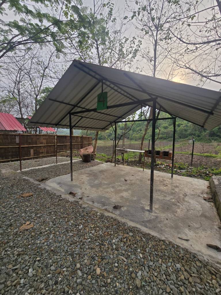 Hut no. 4 (Small)